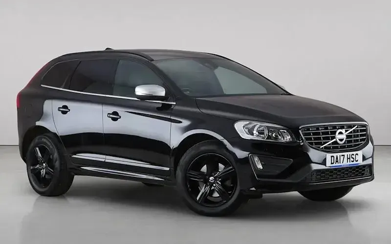 Used Volvo XC60 R-Design 190 HP (139 kW) 2017 SUV