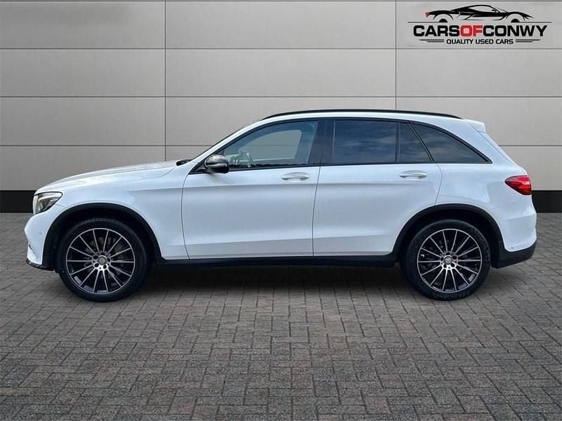 Used Mercedes GLC250 AMG line 204 HP (150 kW) 2016 White Estate