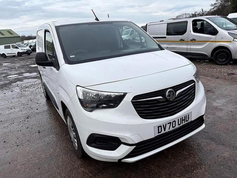 White Used 2020 Vauxhall Combo Sportive Van | £6,995 (Good price) - Image 1/4