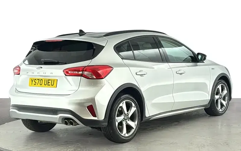 Used Ford Focus Active 120 HP (88 kW) 2020 Silver Hatchback