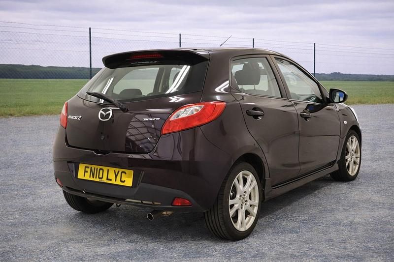 Used Mazda 2 2010 Maroon Hatchback