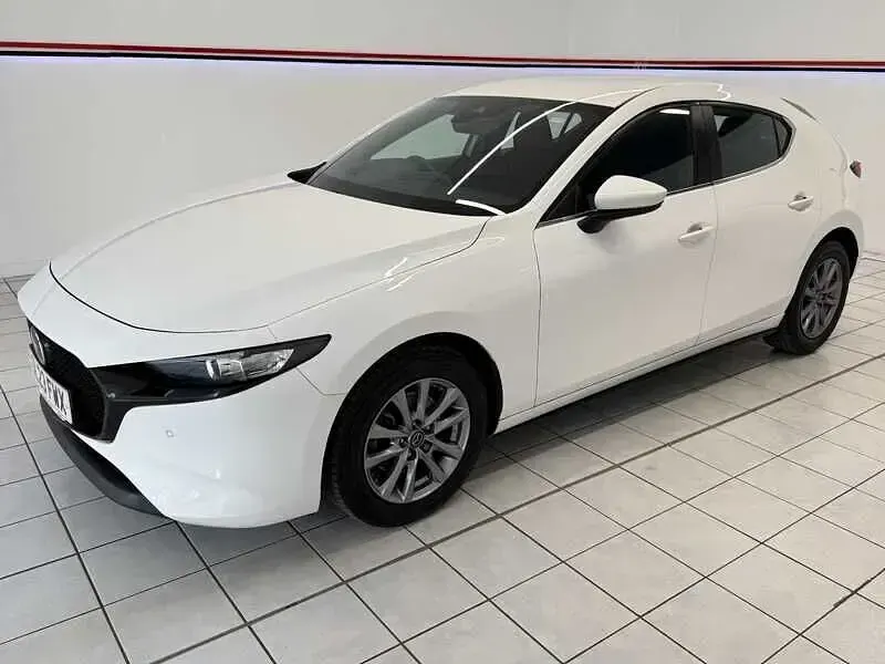 Used Mazda 3 120 HP (88 kW) 2023 White Hatchback
