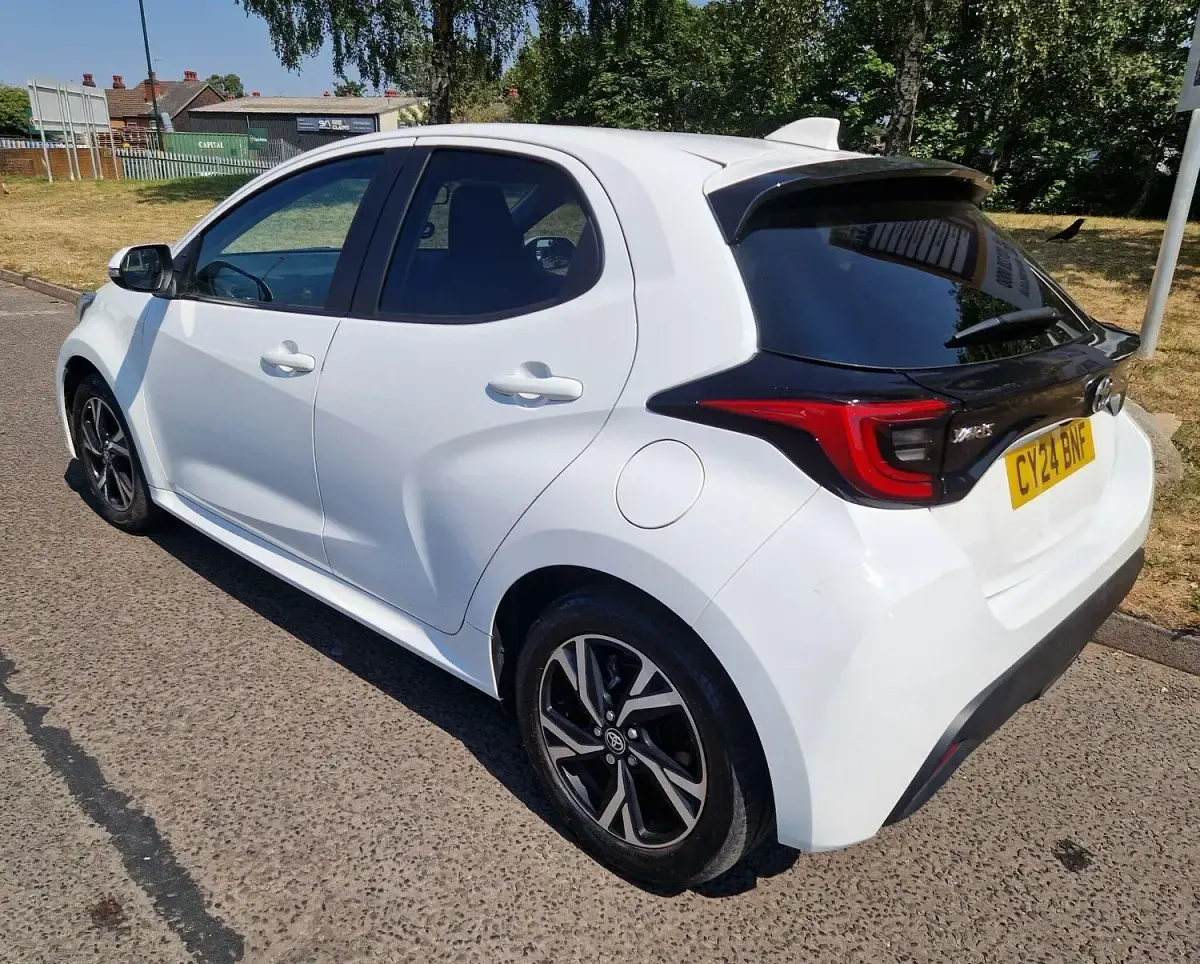 Used Toyota Yaris Design 2024 White Hatchback