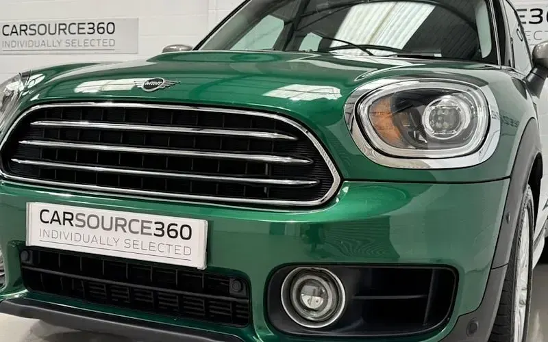 Used Mini Cooper Countryman Exclusive 136 HP (100 kW) 2019 Green SUV