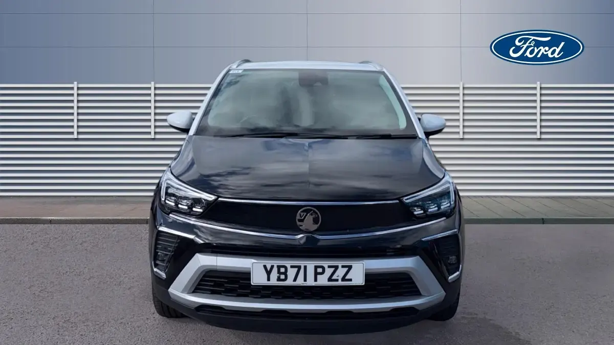 Usado Vauxhall Crossland Ultimate 120 HP (88 kW) 2022 Preto SUV