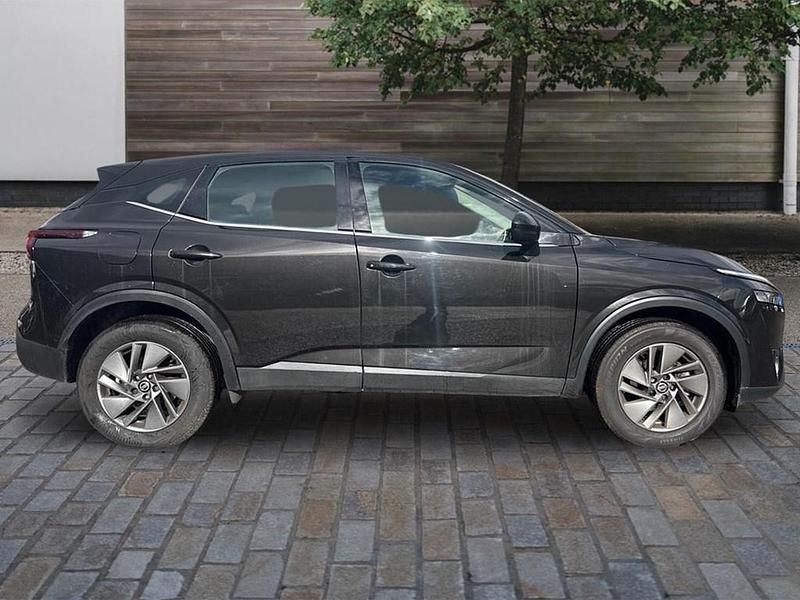 Used Nissan Qashqai Acenta 2022 Black SUV