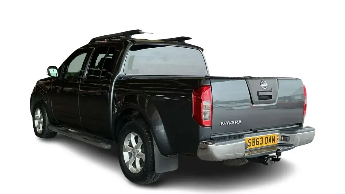 Used Nissan Navara Tekna 2014 Grey Pickup