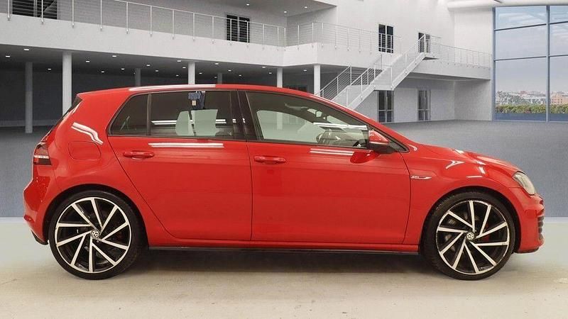 Used VW Golf VII GTI 2015 Red Hatchback