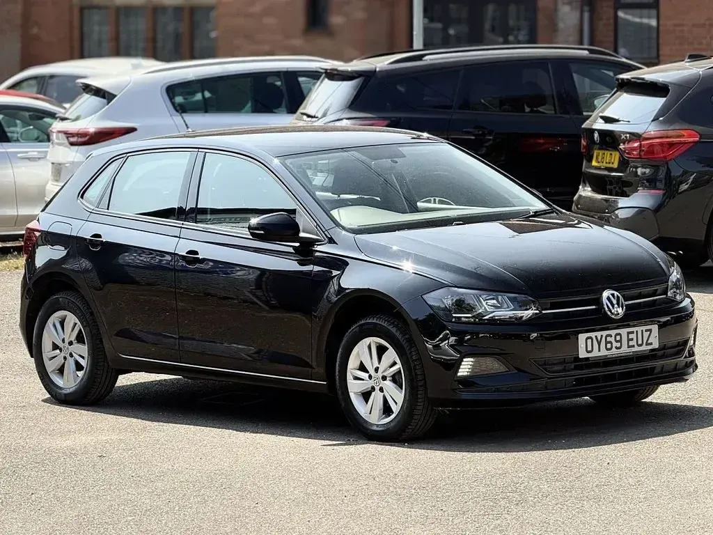 Used VW Polo SE 80 HP (58 kW) 2019 Black Hatchback