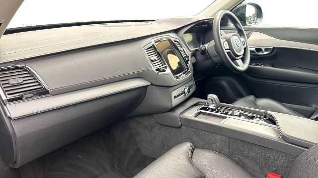 Used Volvo XC90 Plus 232 HP (170 kW) 2023 SUV