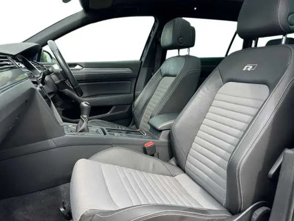 Used VW Passat 150 HP (110 kW) 2019 Estate