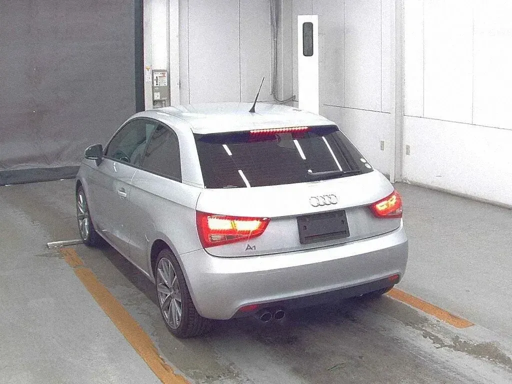 Used Audi A1 Ambition 122 HP (89 kW) 2011 Hatchback
