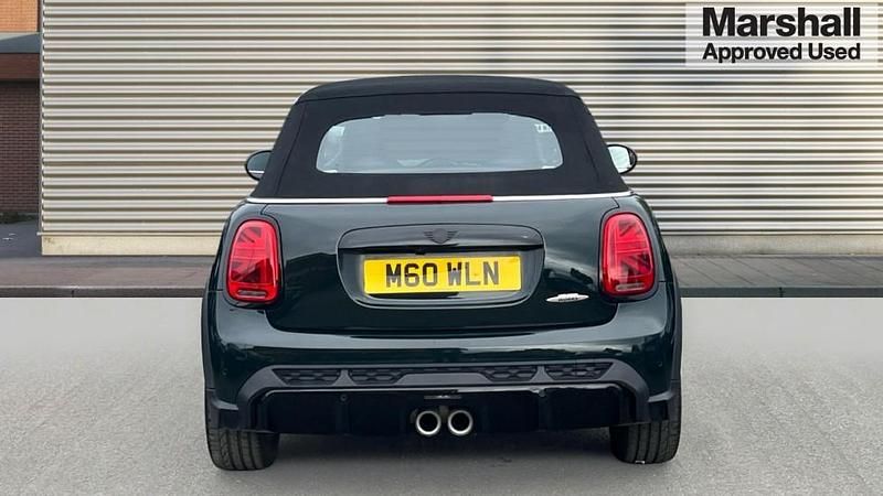 Used Mini John Cooper Works Premium 231 HP (169 kW) 2023 Green Hatchback