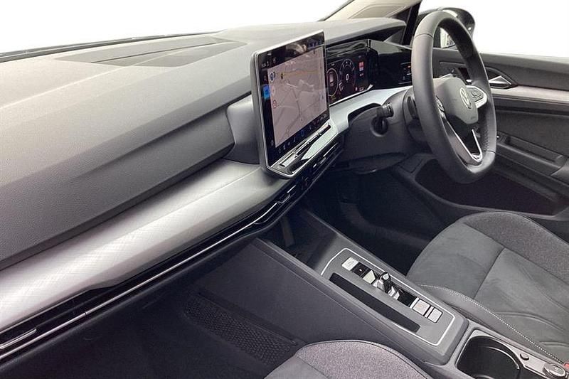 New VW Golf VIII Match 150 HP (110 kW) 2026 Grenadilla black Hatchback