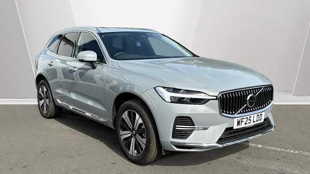 Used 2025 Volvo XC60 Core SUV | £41,495 (Expensive) - Image 1/3