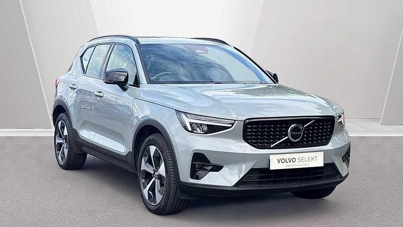 Vapour grey Used 2024 Volvo XC40 Plus SUV | £33,259 (Fair price) - Image 1/3