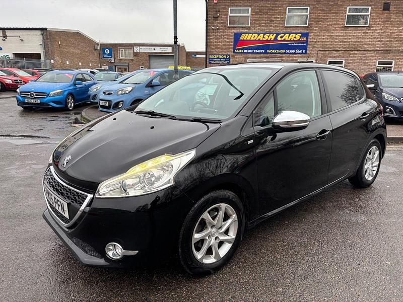 Used Peugeot 208 Style 2015 Black Hatchback