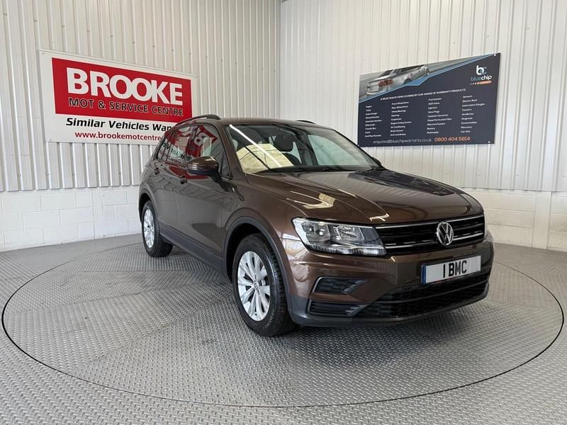 Used VW Tiguan S 130 HP (95 kW) 2017 Brown SUV