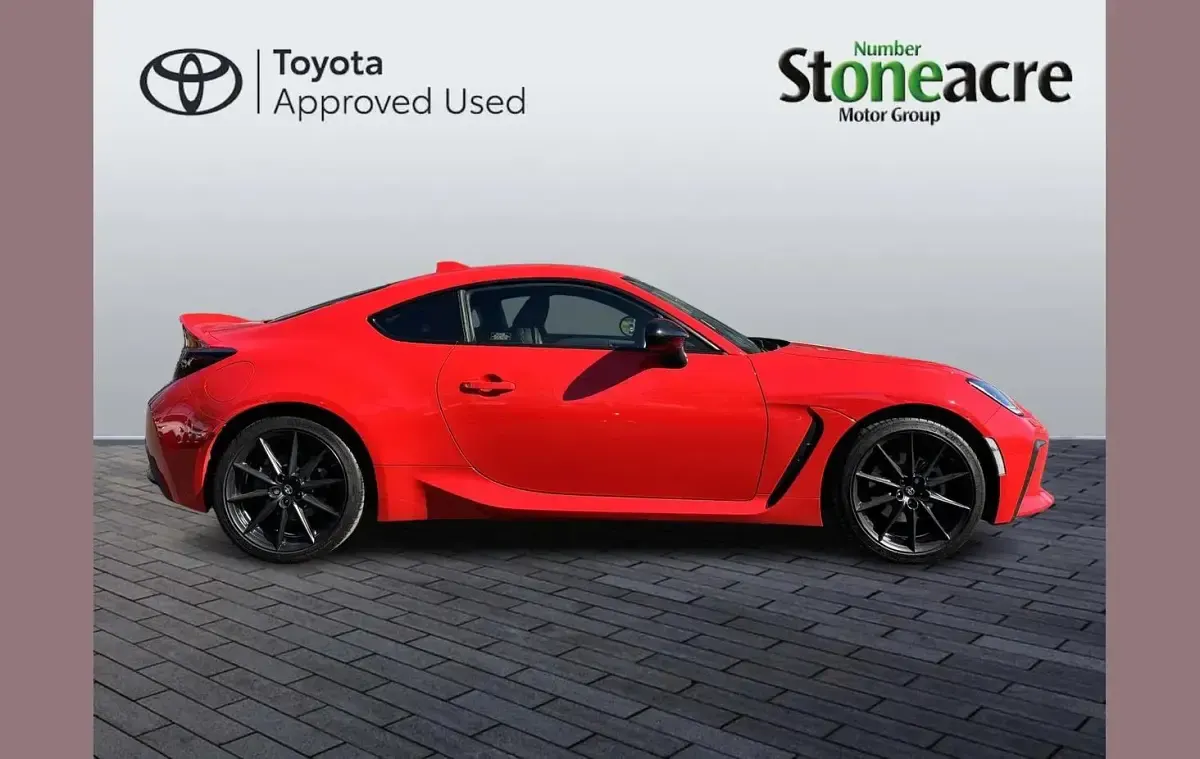 Used Toyota GR86 234 HP (172 kW) 2023 Red Coupe