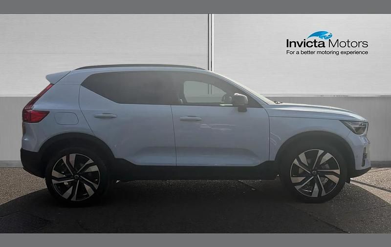 Used Volvo XC40 Ultra 161 HP (118 kW) 2024 Blue SUV