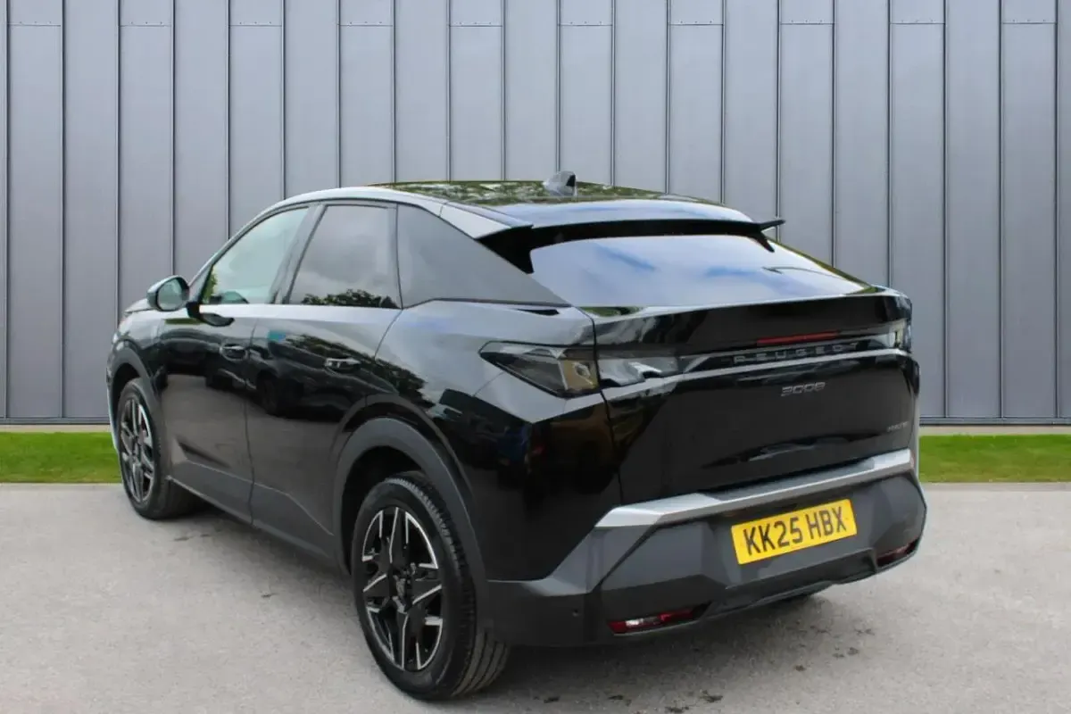 Used Peugeot 3008 GT 143 HP (105 kW) 2025 Black SUV