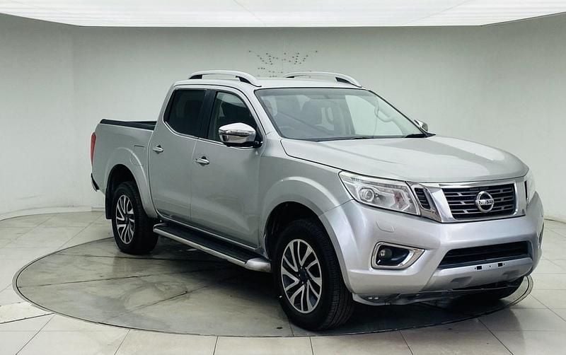 Used Nissan Navara Tekna 2017 Silver Pickup
