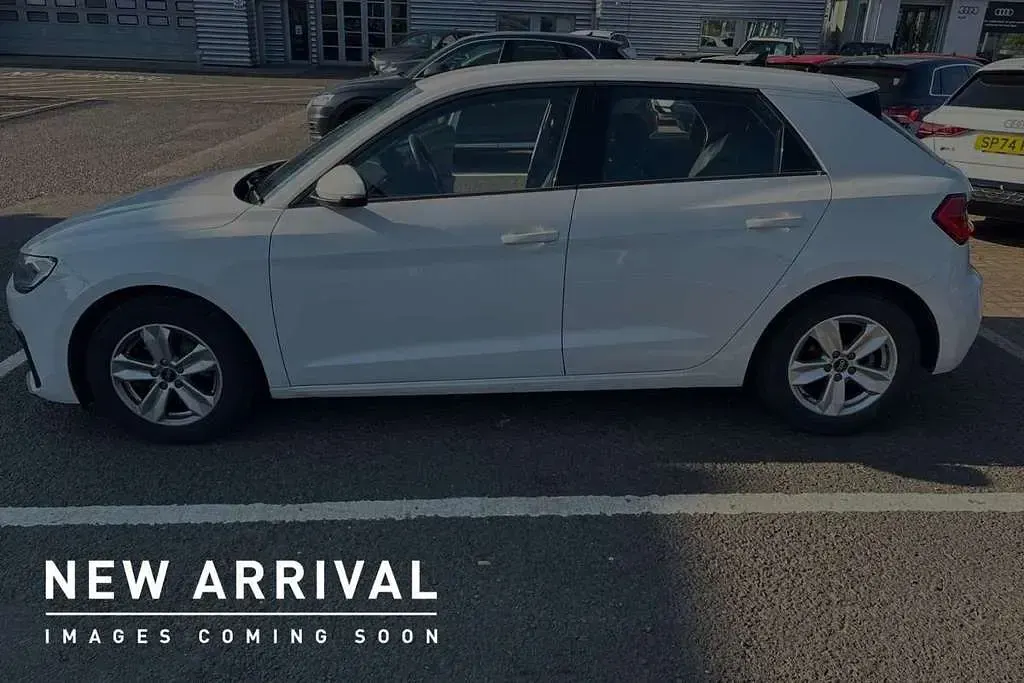 Used Audi A1 Design 114 HP (83 kW) 2020 White Hatchback