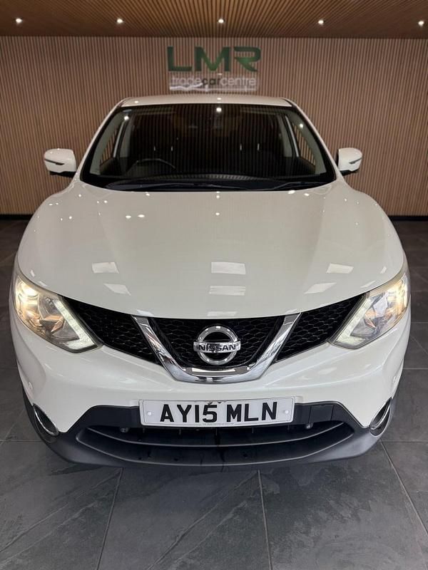 Used Nissan Qashqai N-TEC 110 HP (80 kW) 2015 White SUV