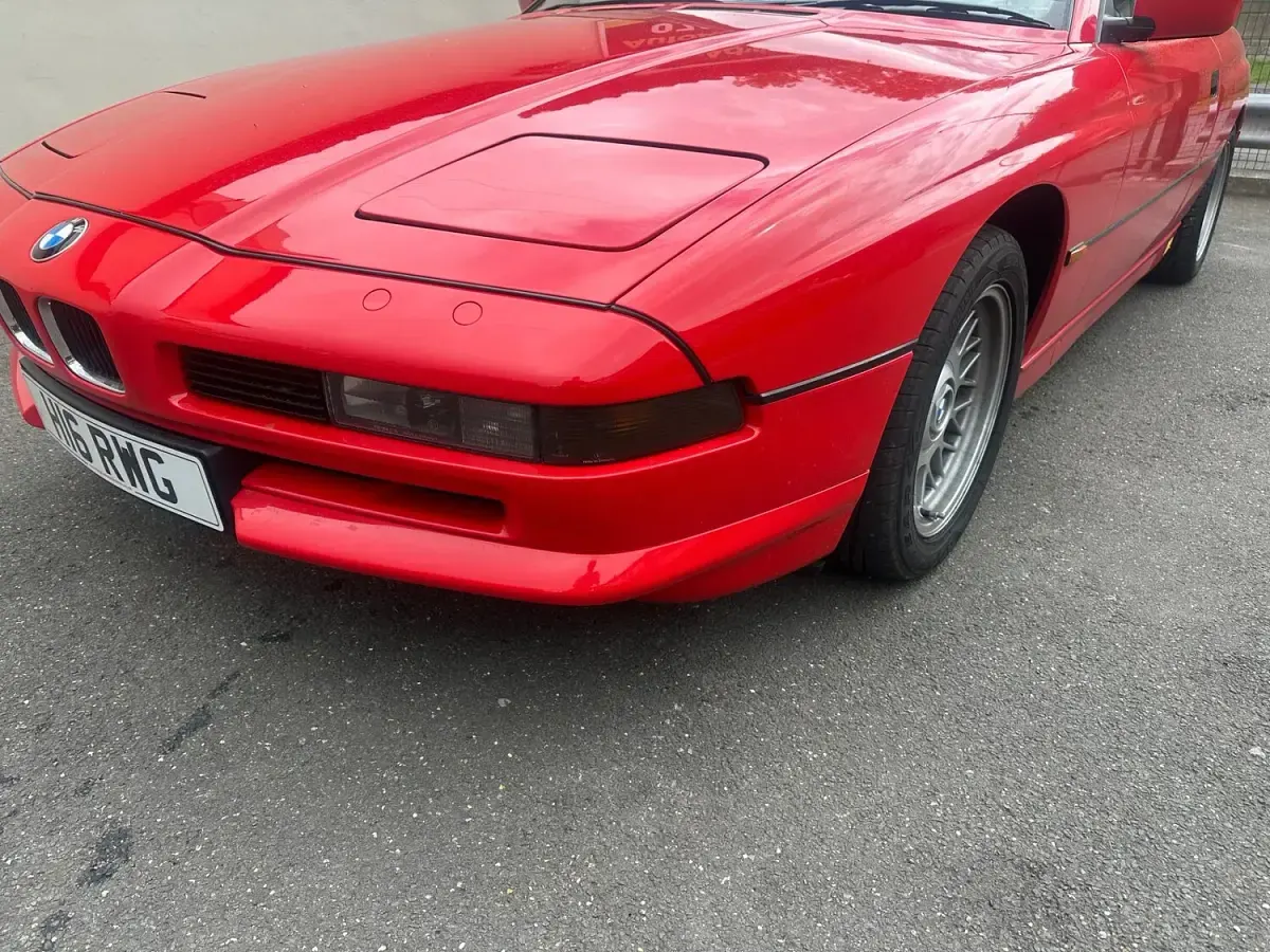Used BMW 850 2004 Red Sedan