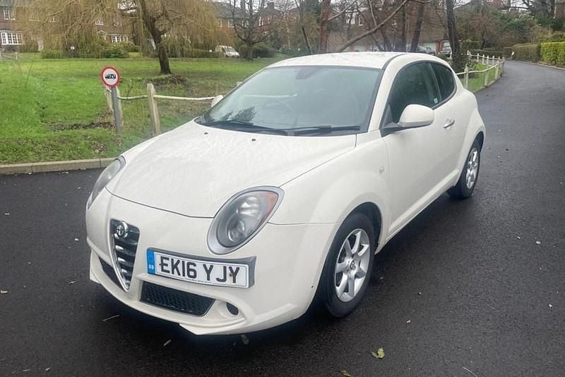 Used Alfa Romeo MiTo Progression 105 HP (77 kW) 2016 White Hatchback
