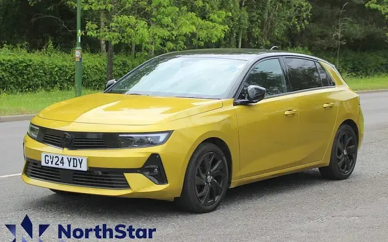 Begagnad Vauxhall Astra 131 HK (96 kW) 2026 Halvkombi
