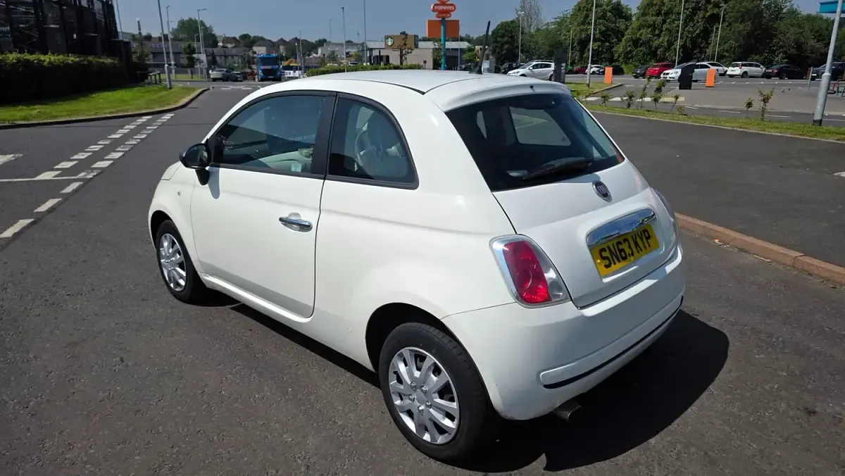 Used Fiat 500 Pop 69 HP (50 kW) 2014 White Hatchback