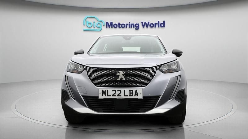 Used Peugeot e-2008 Active Premium 98 kW (134 HP) 2022 Grey SUV