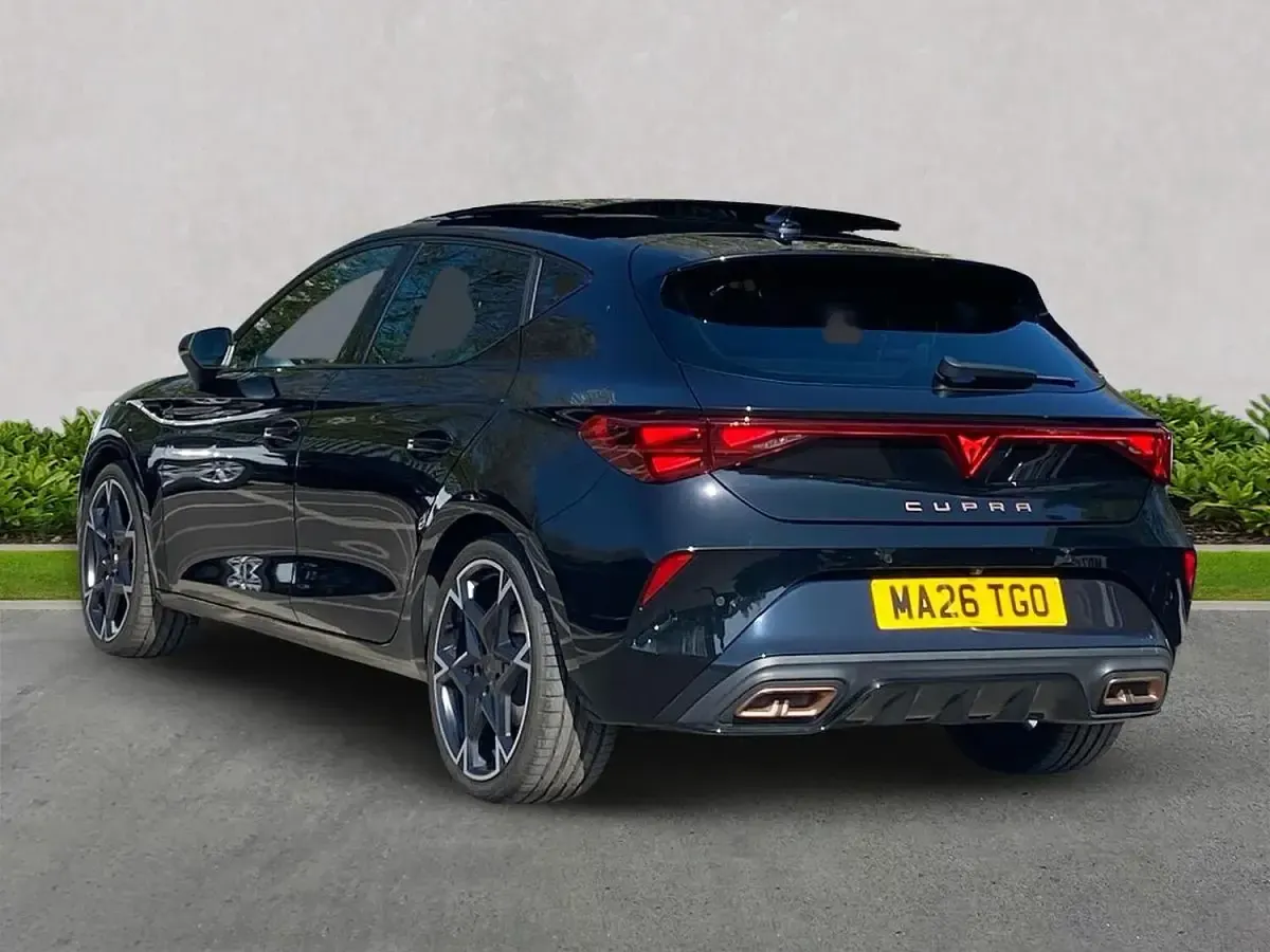 Used Cupra Leon 200 HP (147 kW) 2026 Black Hatchback