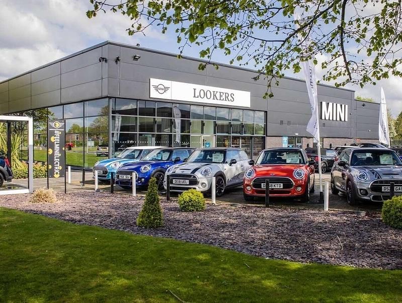 Used Mini John Cooper Works Premium Plus 231 HP (169 kW) 2024 Rebel green  Hatchback