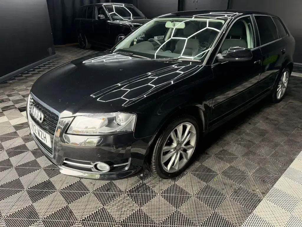 Used Audi A3 Sportback Sport 200 HP (147 kW) 2012 Black Hatchback