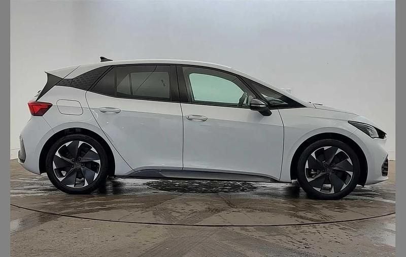 Used Cupra Born e-Boost 169 kW (230 HP) 2025 White Hatchback