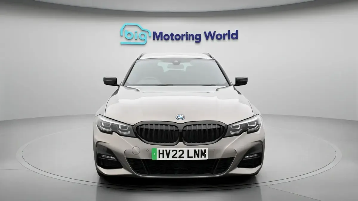 Used BMW 330e M Sport 292 HP (214 kW) 2022 Grey Estate