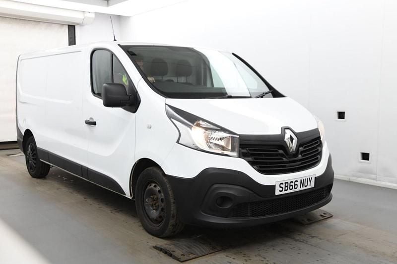 Used Renault Trafic Business 2016 White MPV