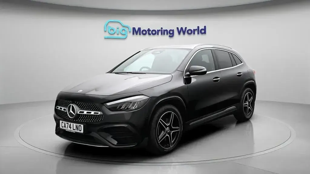 Used Mercedes GLA200 Executive 163 HP (119 kW) 2024 Black SUV
