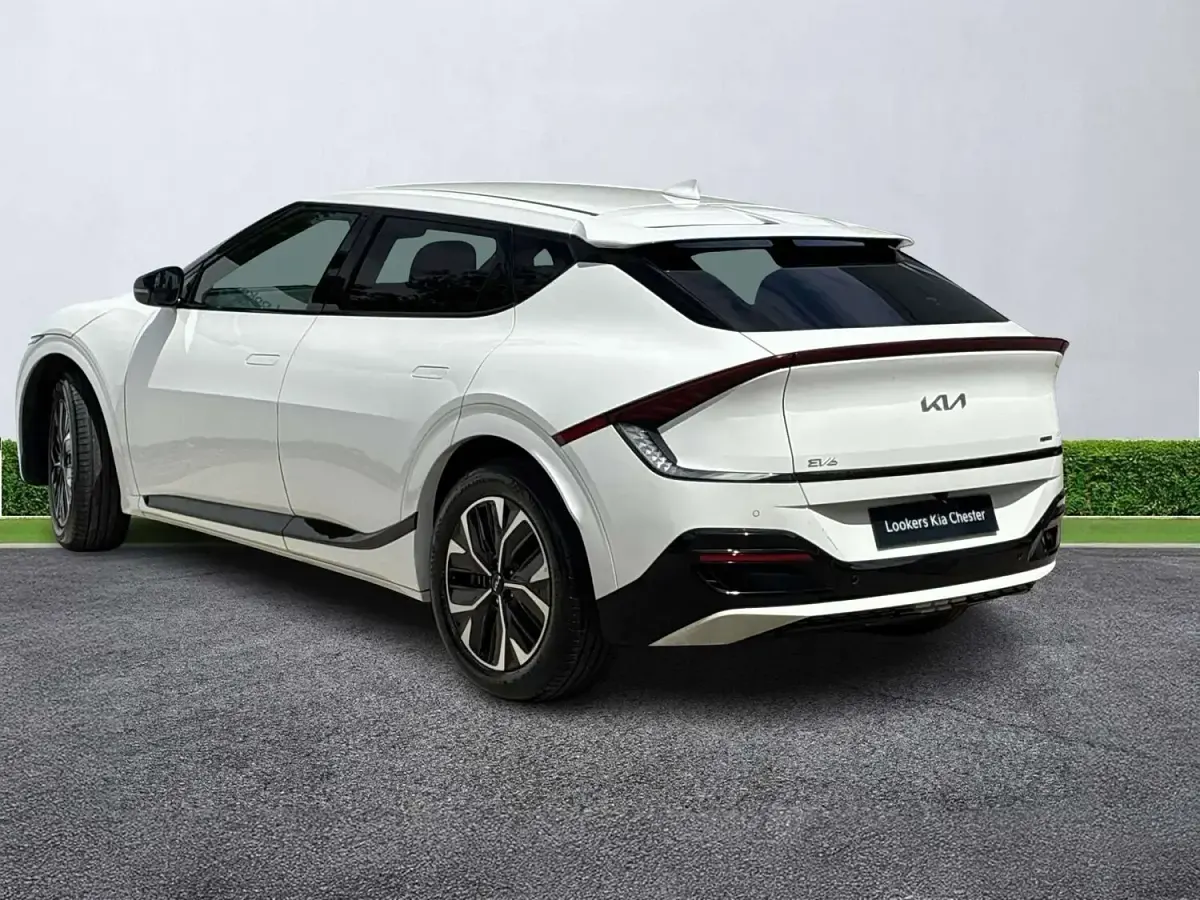 Used Kia EV6 GT-Line 236 kW (321 HP) 2024 White SUV