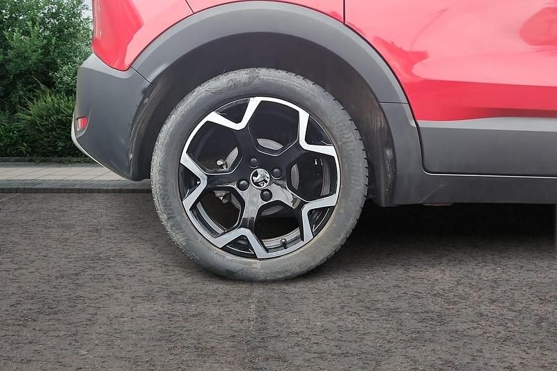 Used Vauxhall Crossland Elite 110 HP (80 kW) 2021 Red SUV