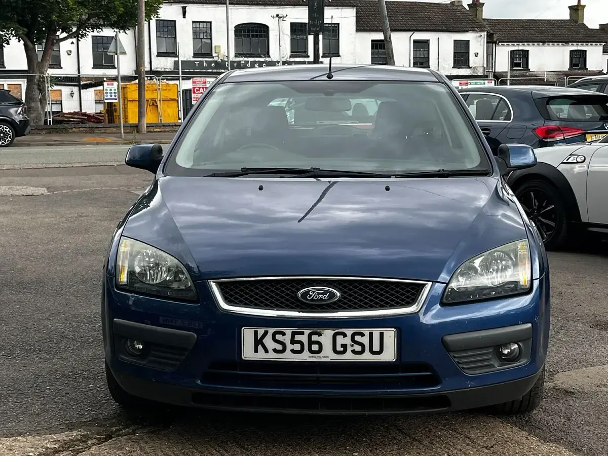 Used Ford Focus Zetec 136 HP (100 kW) 2006 Blue Hatchback