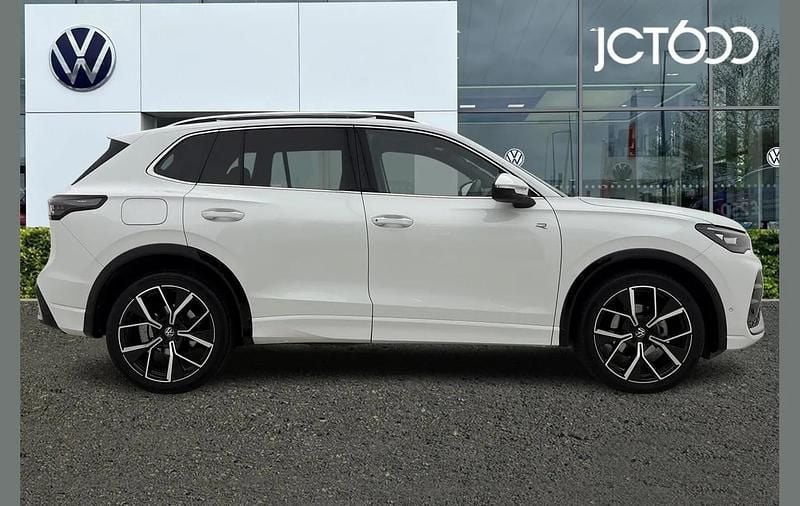 Used VW Tiguan R-line 147 HP (108 kW) 2024 White SUV