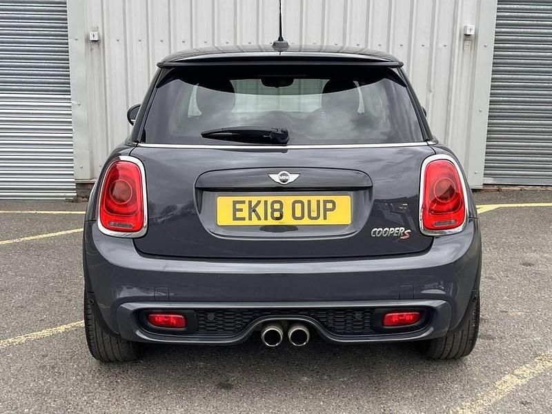 Used Mini Cooper S Hatch 192 HP (141 kW) 2018 Grey Hatchback