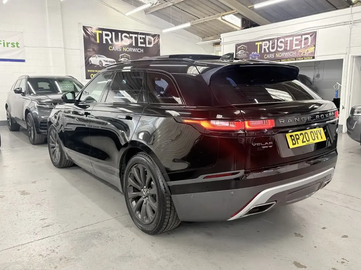 Used Land Rover Range Rover Velar SE Dynamic 2020 Black SUV