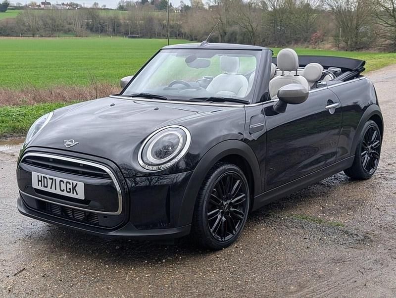 Used Mini Cooper Cabriolet Exclusive 136 HP (100 kW) 2021 Blue/black Cabriolet