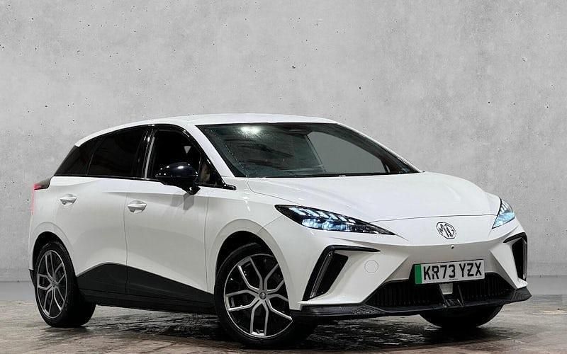 Used 2025 MG MG4 EV Trophy Hatchback | £14,990 (Good price) - Image 1/4