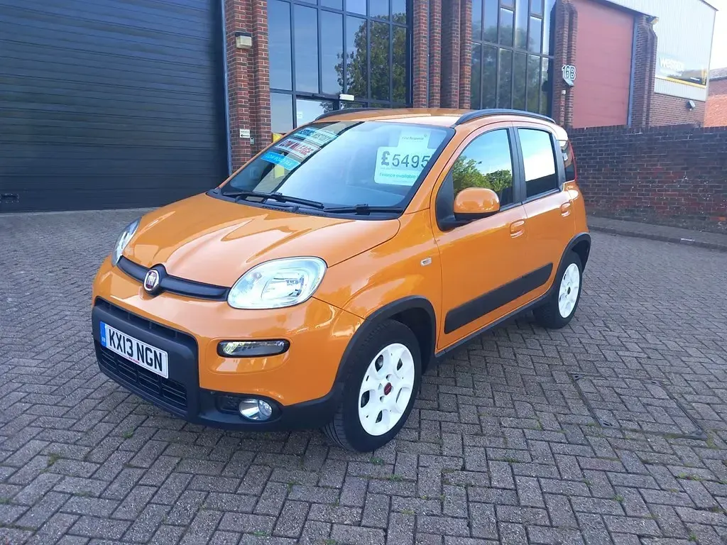 Used Fiat Panda Trekking 75 HP (55 kW) 2013 Orange Hatchback