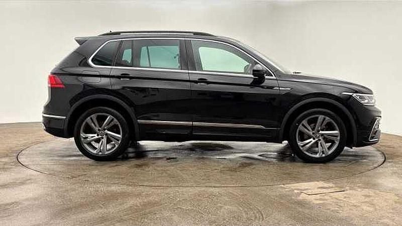Used VW Tiguan R-line Edition 150 HP (110 kW) 2024 Black SUV